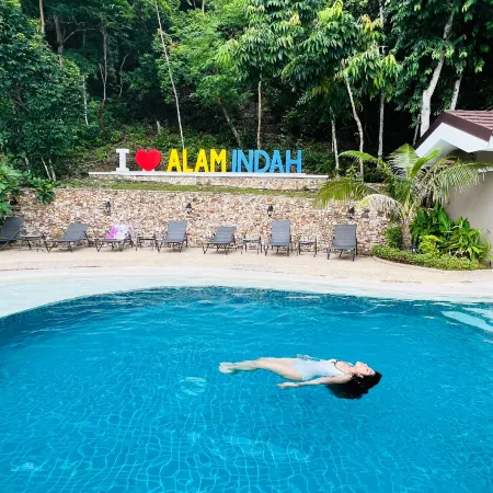 Alam Indah Busuanga Beach and Villas
