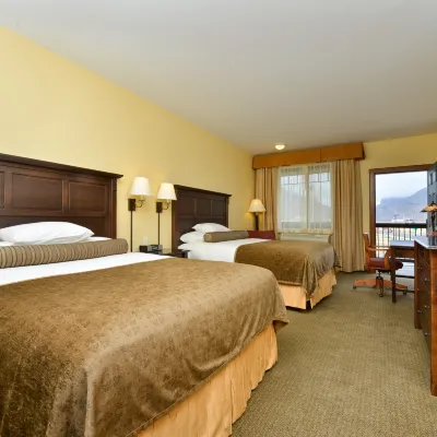 The Cody Hotel Hotel dekat Monster Lake