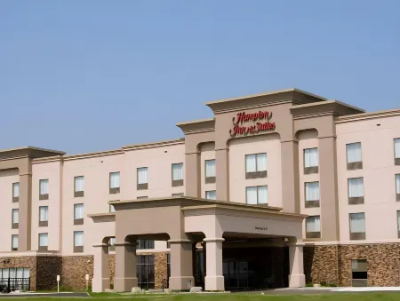 Hampton Inn & Suites by Hilton Guelph Отели в г. Wellington County