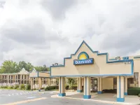 Days Inn by Wyndham Camp Springs/Andrews AFB DC Area Các khách sạn ở Clinton