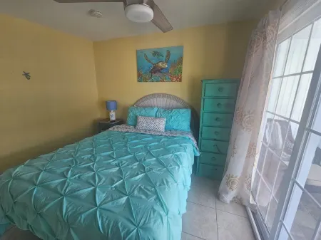 The Sea Turtle Отели рядом с достопримечательностью «Nokomis Beach»