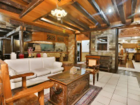 Crown Regency Residences - Cebu Hotels in Cebu City