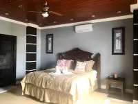 Seacliff Suites Hotel and Resort Hotels in Pinamalayan