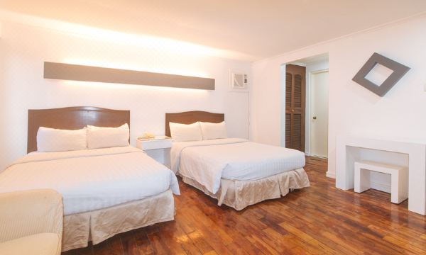 Comfy Inn Manila Kalaw by RedDoorz