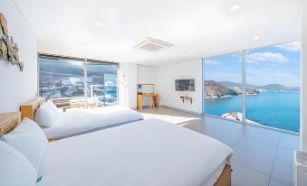 Geojae Sanggaksokeui Jip Pension - Jangmok Branch