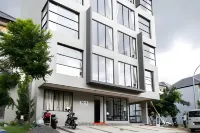RedDoorz Plus Near Ice BSD 2 Hotels in Situ Gadung