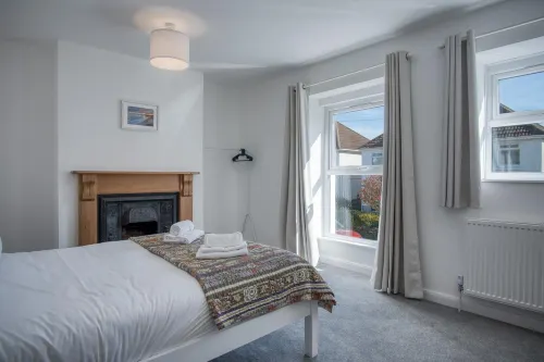 Nottage Road - 3 Bedroom Holiday Home - Mumbles