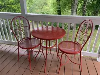 Peaceful Cottage on Linville River. Hike Blue Ridge mountains. Visit winery.