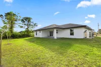 Modern Newly Built Cape Coral Vacation Rental Hotels near Seahawk Park
