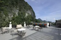 Spin Designer Hostel - El Nido
