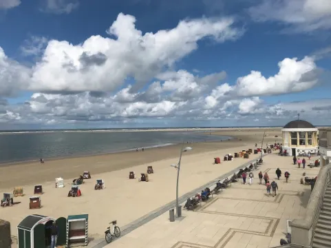 Comfortable apartment for up to 5 persons - 3 rooms, in top location, with free parking lot