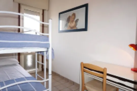 Relax in Our Seaview Flat