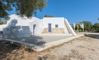 Trullo Chiara Con Piscina by Wonderful Italy