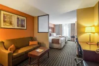 Comfort Suites