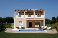 Mamfredas Luxury Resort - Villas