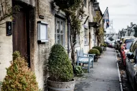 The Lamb Inn Hotels in Burford