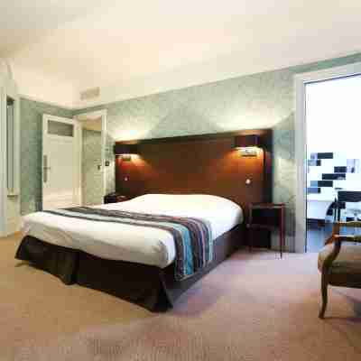 Grand Hôtel de Tours Rooms