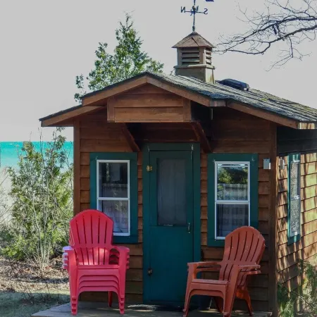 Lake Huron Vintage Cottage in Northeast Michigan