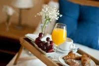 Ona Ogisaka Garden - breakfast