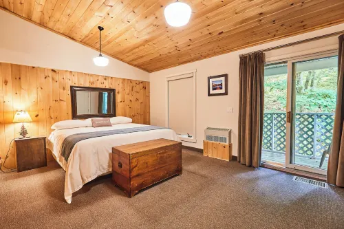 3 Pines Lodge Muskoka