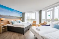 Hotel Nordseeküste by Center Parcs Hotel di Tossens