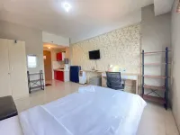 Simply Executive Studio at Pinewood Apartment Hotels in Cikeruh