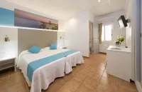 Hostal Adelino Hotels in 