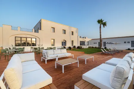 Baglio Custera Отели рядом с достопримечательностью «Salina Genna»