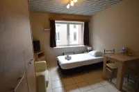 Room in Studio - Condo Gardens Leuven - Budget Studio Single