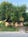 Large home for up to 14 guests in SPACE X city of  Brownsville TX with WiFi & AC Hotels near Walgreens