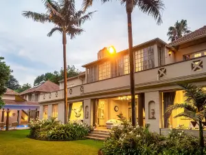 10 2nd Avenue Houghton Estate by Dream Resorts