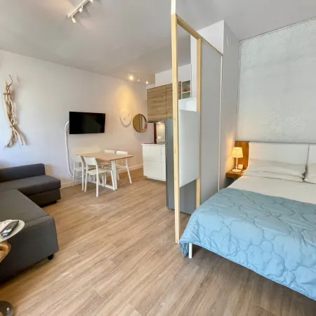 Studio Near the Beach-Beahost