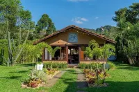 Chalés Jardim Das Bromélias Hotels in Resende