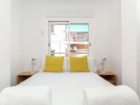 Picasso Suites Cornellá Hotels near Cornellà