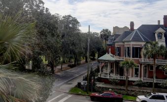 Forsyth Park Inn