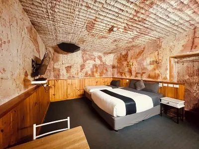 Comfort Inn Coober Pedy Experience Hotels in der Nähe von Spaceship from Pitch Black