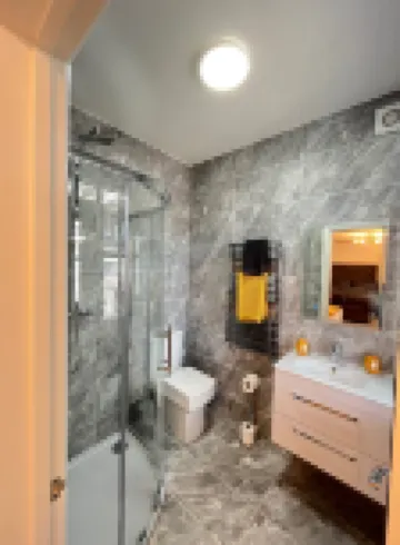 Cozy London Apartment 2 Minutes to Tube! Hotels near St James Park (Walthamstow)