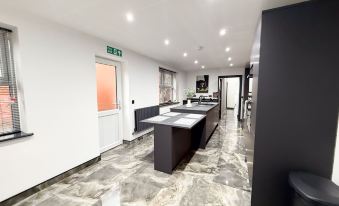 Santi House