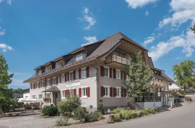 Landhotel Gasthaus Zum Pflug Hotel di Fischerbach