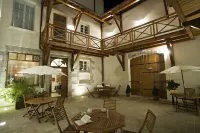 Appart Hotel Charles Sander Hotels in Amancey