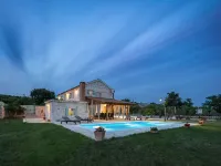 Lovely Villa in Posedarje with Private Pool - Villaer