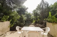 Apartments Limuni - Homestays