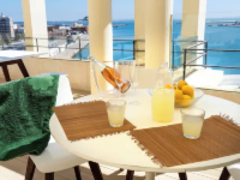 米利亞廣場套房 - 推薦成人入住 加的斯酒店