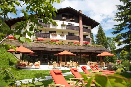 Familienhotel Lagant Отели рядом с достопримечательностью «Bergbahnen Brandnertal Ges.m.b.H.»