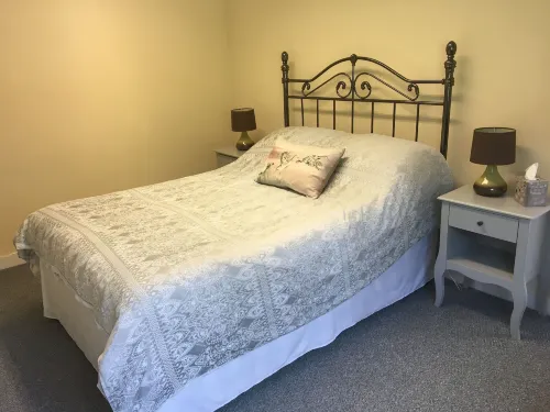 Charming 1-Bedroom Apartment Near South Downs