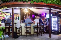 The Lakeside Retreat Pokhara by IME Hospitality - bar
