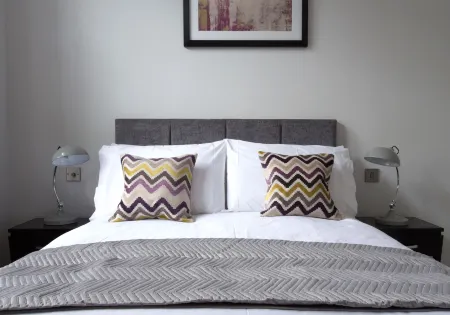 Cotels at 7Zero1 Serviced Apartments Отели в г. Милтон-Кейнс