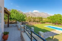 Spiros Beach Villa Large Private Pool Walk to Beach Sea Views A C Wifi Car Not Required - 971 - Swimmingpools