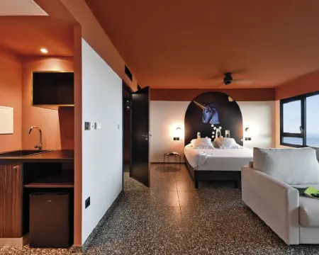Dina Morgabine Saint Denis Hotels in Saint-Denis