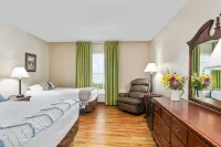 Top Floor East Handicap Accessible - parking
